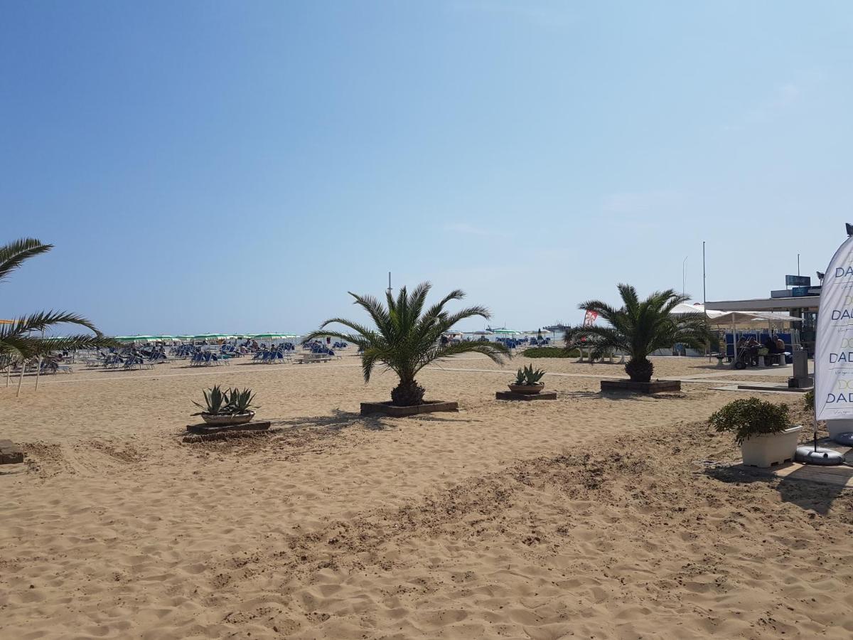 Hotel Villa Ersilia Rimini B&B Kültér fotó