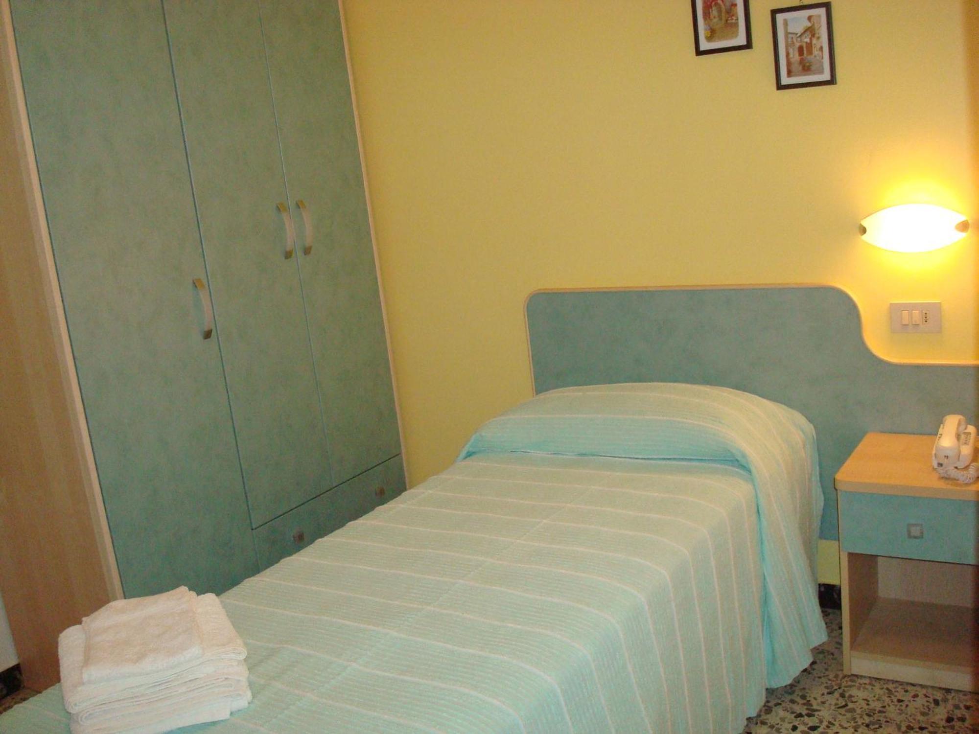 Hotel Villa Ersilia Rimini B&B Kültér fotó