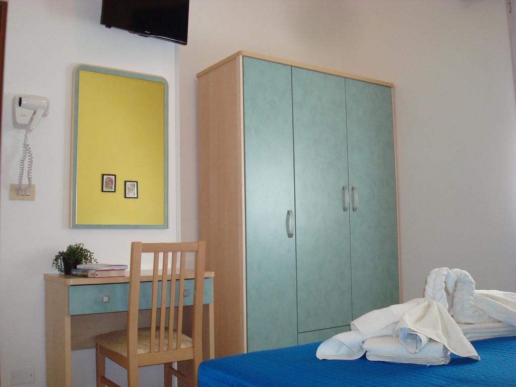 Hotel Villa Ersilia Rimini B&B Kültér fotó