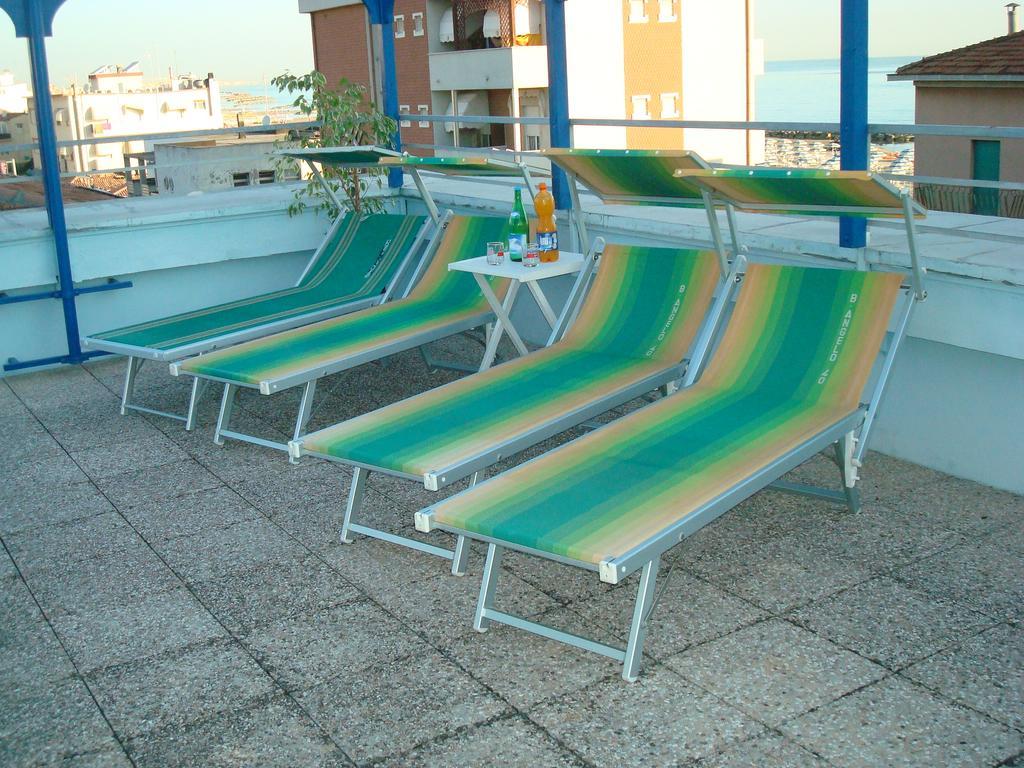 Hotel Villa Ersilia Rimini B&B Kültér fotó
