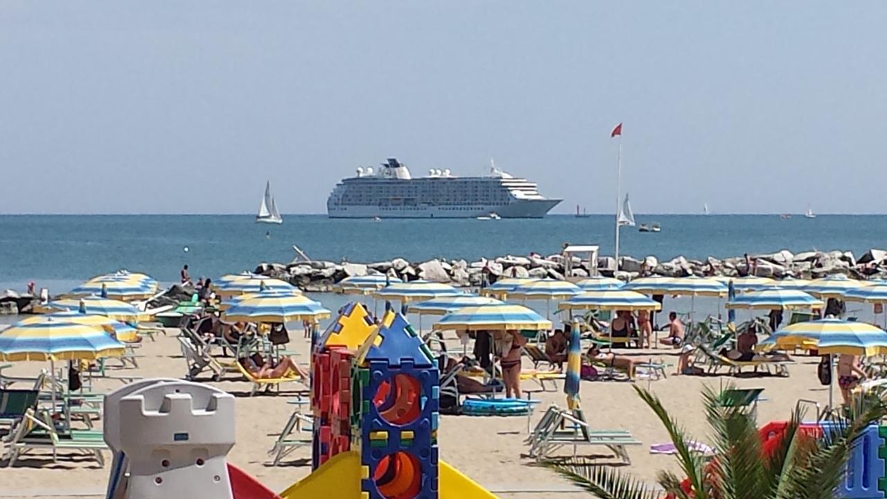 Hotel Villa Ersilia Rimini B&B Kültér fotó