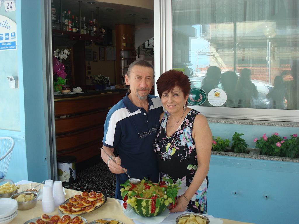 Hotel Villa Ersilia Rimini B&B Kültér fotó